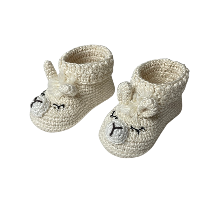 Dbaby Cuzco The Dana Security Blanket Set is the perfect addition to any nursery, crafted with hypoallergenic organic cotton for safety and comfort.